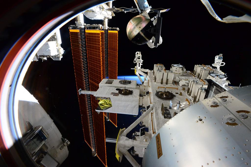 Illustration for article titled Relax In The Simple Beauty Of Our Planet In These Astronaut Photos
